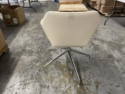 *NEW IN BOX* DAVIS GK - 3501 SWIVEL CHAIR