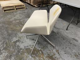*NEW IN BOX* DAVIS GK - 3501 SWIVEL CHAIR