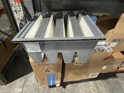 LOT CONSISTING OF AIR PADS AND FILTERS