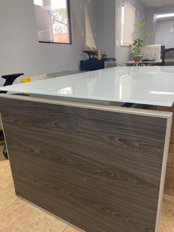 LAMINATE OFFICE DESK WITH GLASS TOP