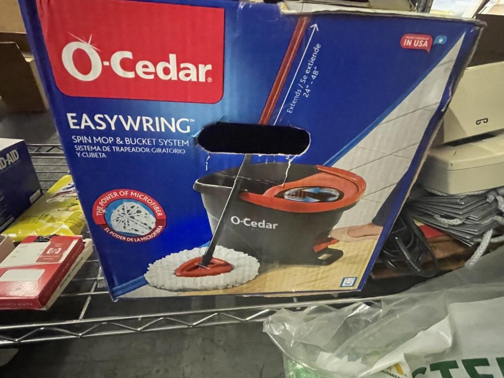 LOT CONSISTING OF ASSORTED OFFICE SUPPLIES