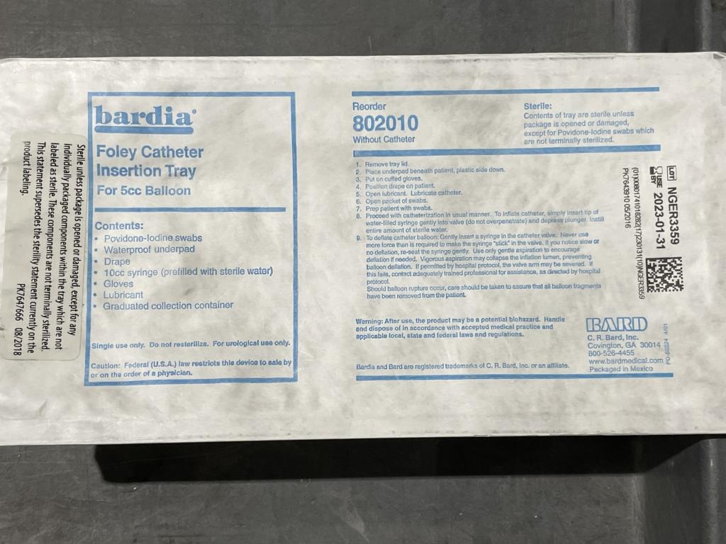 LOT CONSISTING OF CATHETER TRAY