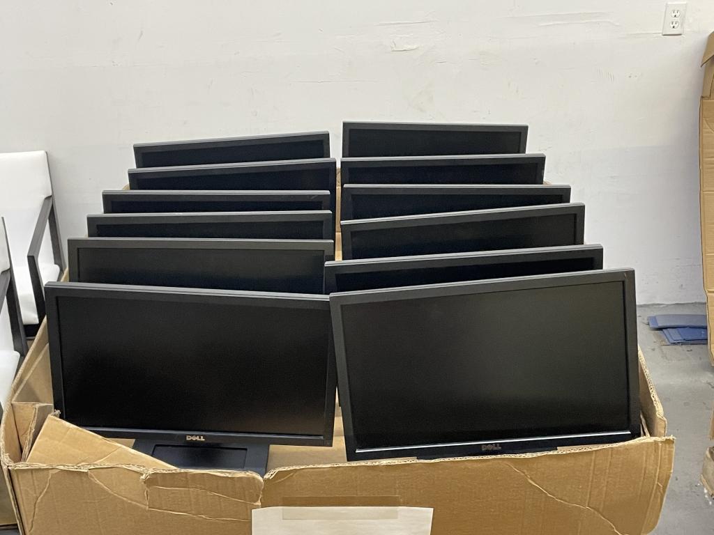 DELL 20" MONITORS ON STAND