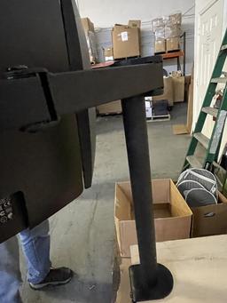 VIVO DESK MOUNT DUAL MONITOR SYSTEM