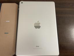 APPLE IPAD 5TH GENERATION MODEL A1822