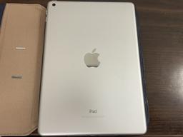 APPLE IPAD 5TH GENERATION MODEL A1822
