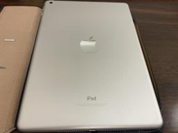 APPLE IPAD 5TH GENERATION MODEL A1822