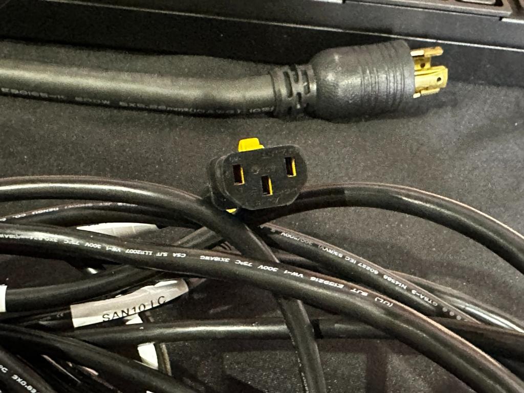 APC RACK PDU