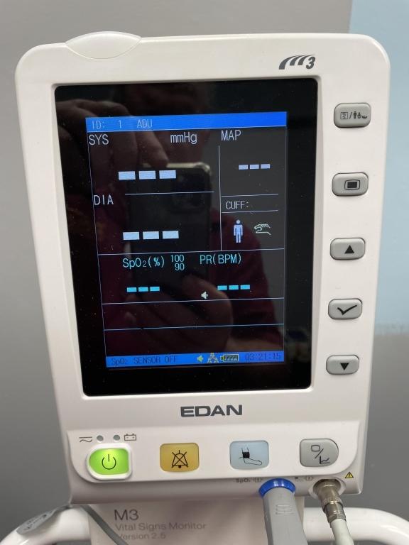 EDAN M3 VITAL SIGNS MONITOR