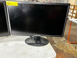 SCEPTRE 22" MONITORS ON STANDS