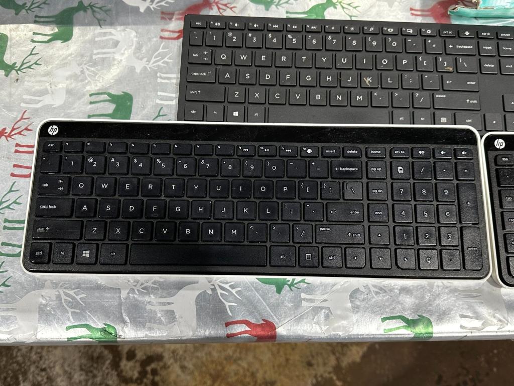 LOT CONSISTING OF (14) WIRELESS KEYBOARDS
