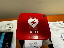 PHILIPS HEARTSTART HS1 DEFIBRILLATOR