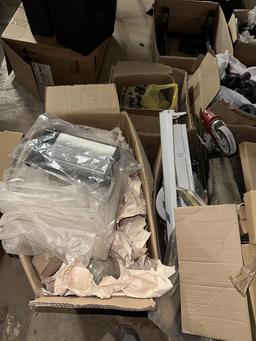 LOT CONSISTING OF ASSORTED CABINETRY HARDWARE