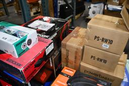 LOT CONSISTING OF RETURNED ELECTRONIC GOODS