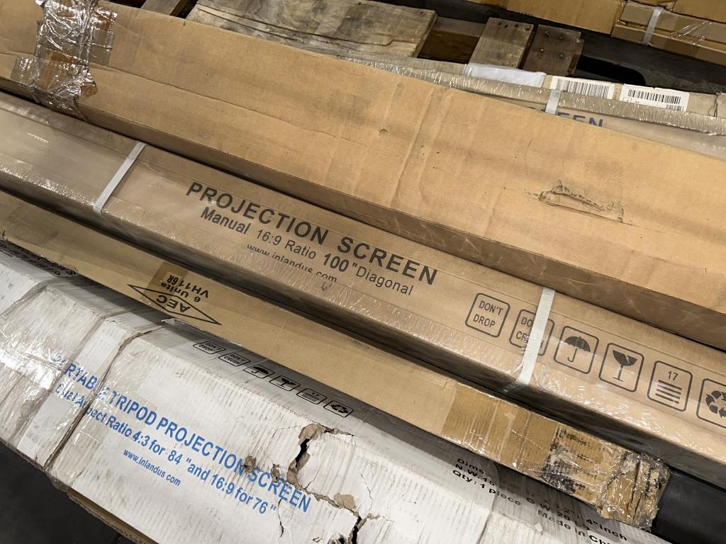 LOT CONSISTING OF ASSORTED PROJECTION SCREENS