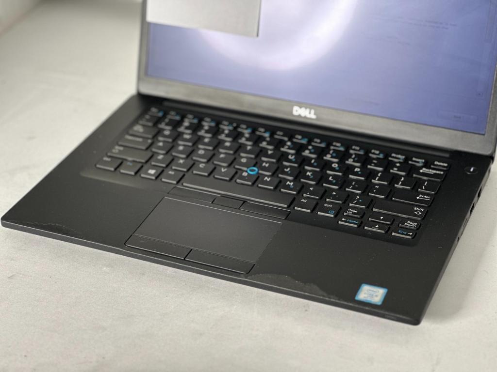 DELL LATITUDE 7490  CORE i5-8TH 256GB SSD,8GB RAM