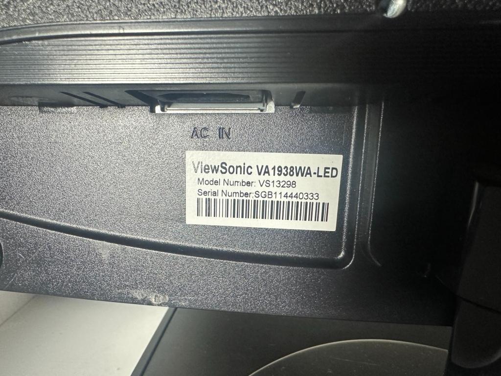 DELL 7020 SFF CORE I5 8GB 500 GB SSD & MONITOR