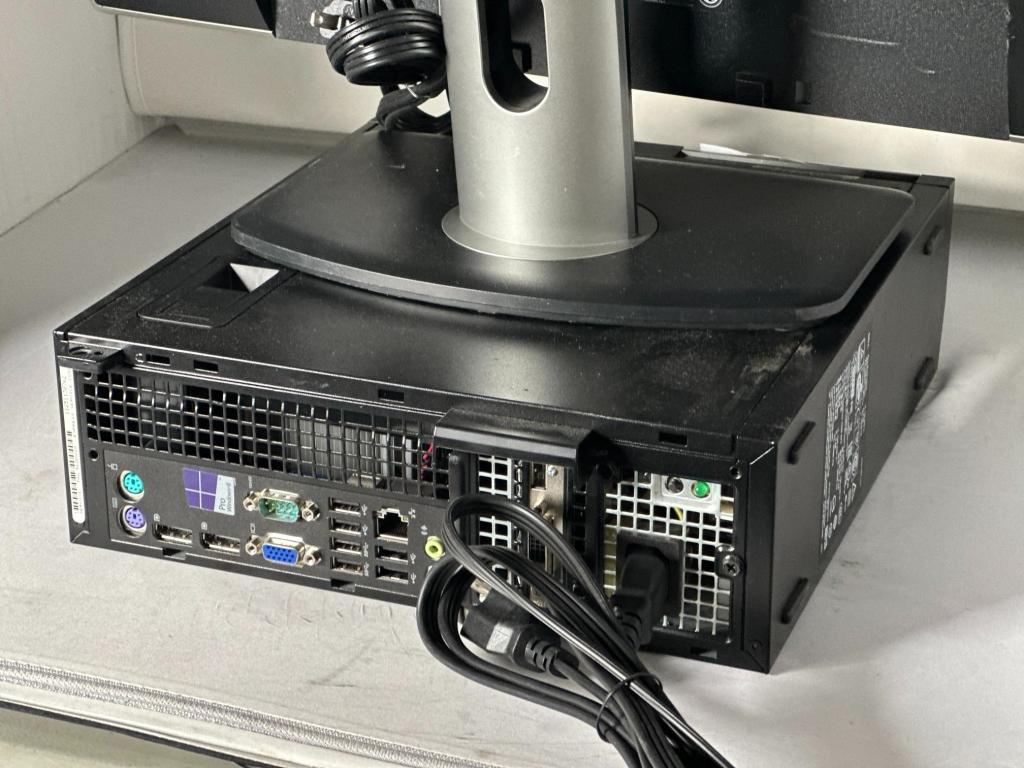 DELL 7020 SFF CORE I5 8GB 500 GB SSD & MONITOR