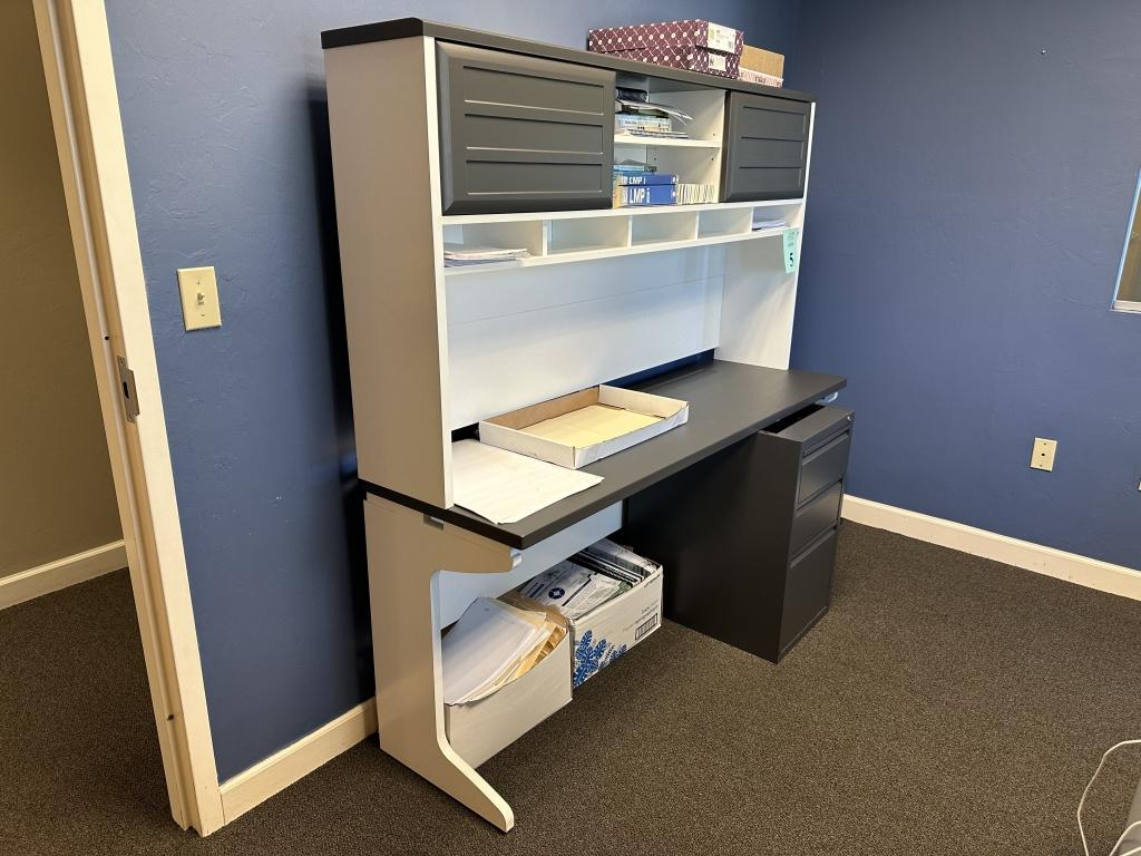 WORK STATION WITH HUTCH AND FILE CABINET