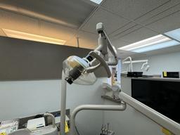 ADEC DENTAL CHAIR, MODEL: 1040