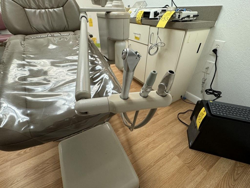 ADEC DENTAL CHAIR, MODEL: 1040