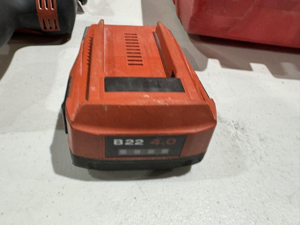 LOT CONSISTING OF ASSORTED TOOLS AND BATTERIES