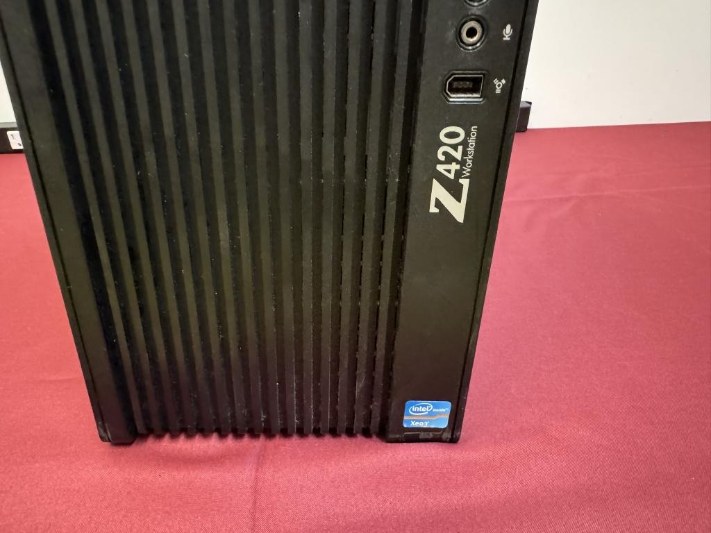 HP Z420 Workstation Xeon E5-1620, 8GB Ram 500 HD