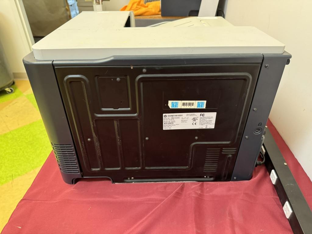 HP LaserJet CP3525DN Color Printer