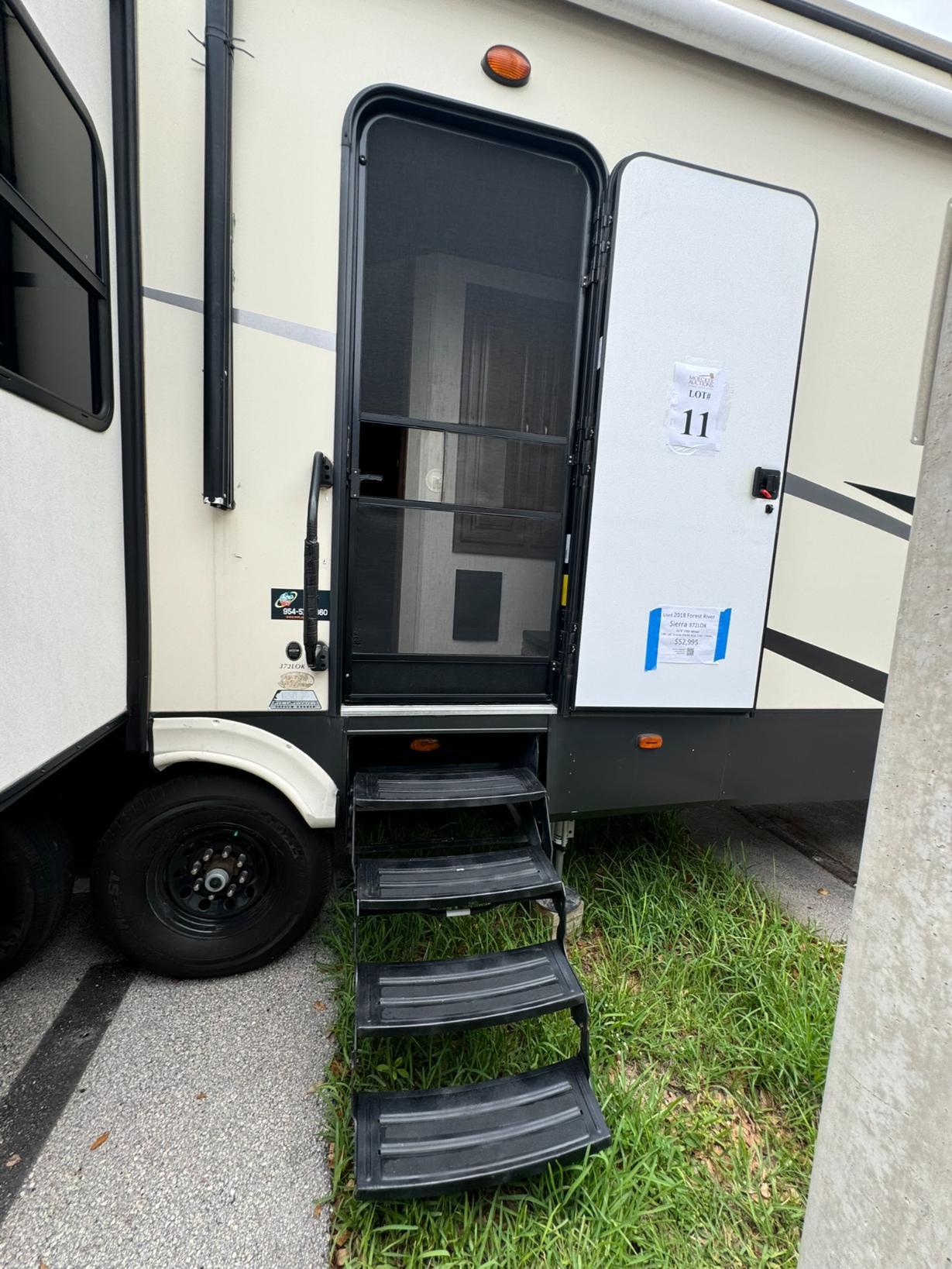 2018 FOREST RIVER RV SIERRA 372LOK