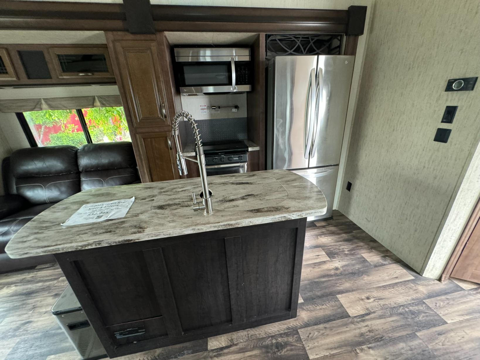 2018 FOREST RIVER RV SIERRA 372LOK