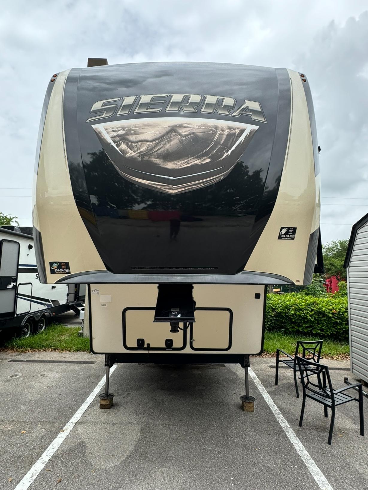2018 FOREST RIVER RV SIERRA 372LOK