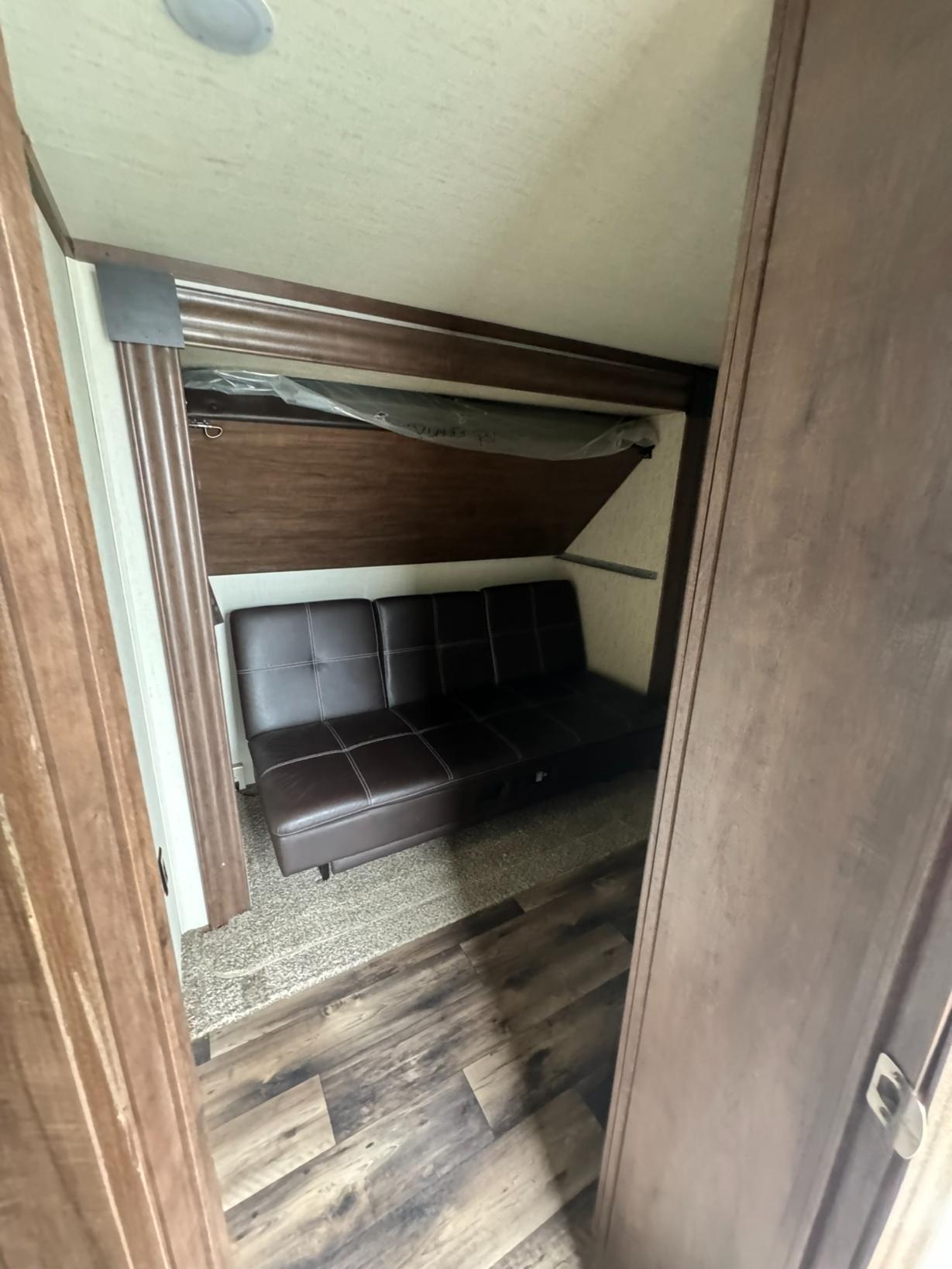 2018 FOREST RIVER RV SIERRA 372LOK