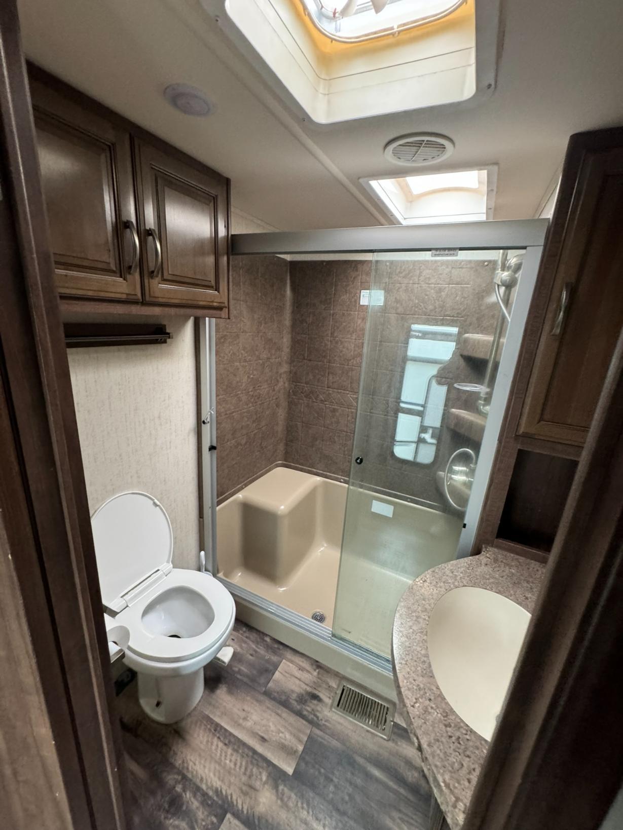 2018 FOREST RIVER RV SIERRA 372LOK