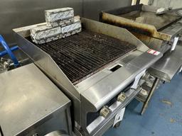 VOLLRATH 24" CHAR BROILER (GAS) 4 BURNER GRIL