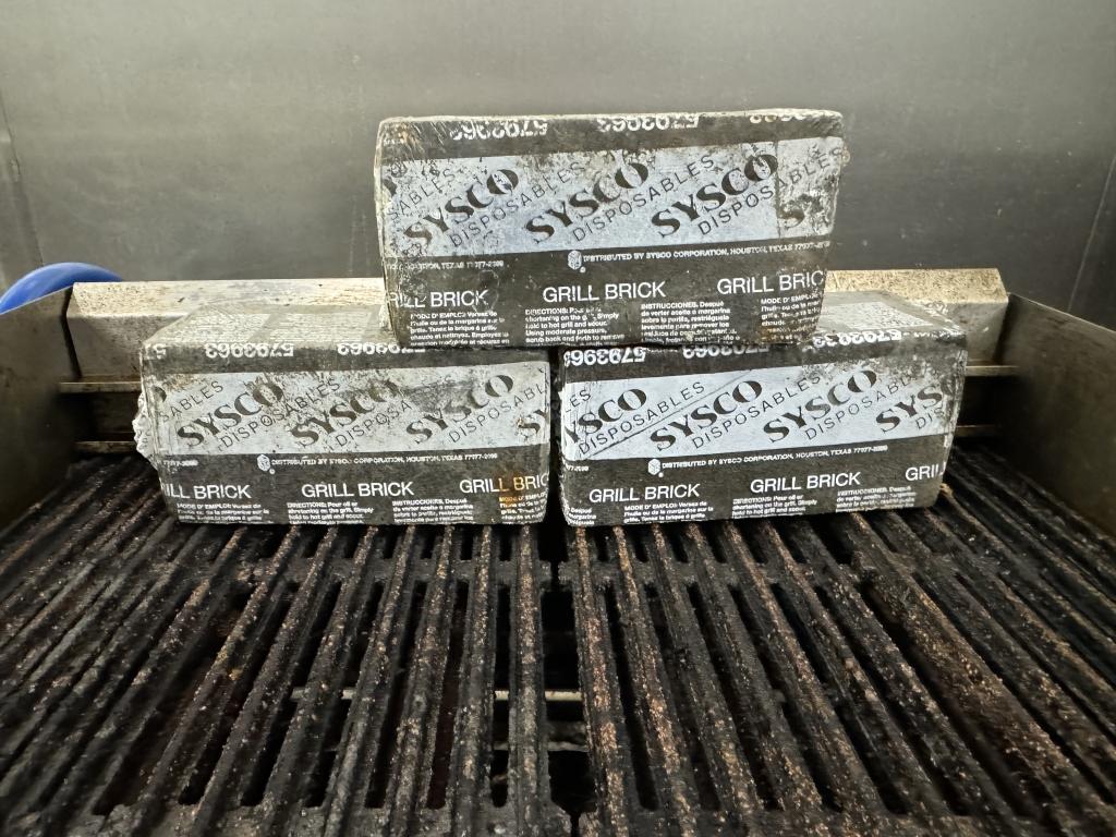 VOLLRATH 24" CHAR BROILER (GAS) 4 BURNER GRIL
