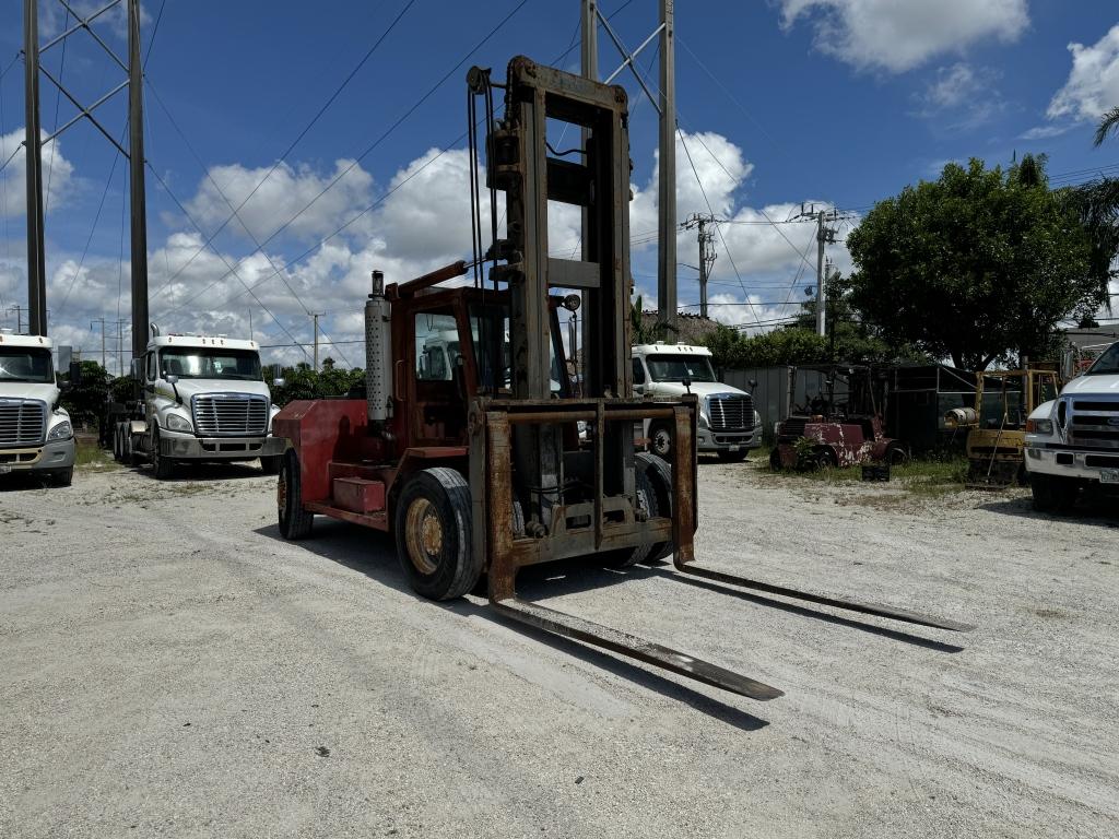 TAYLOR TE-250 FORKLIFT