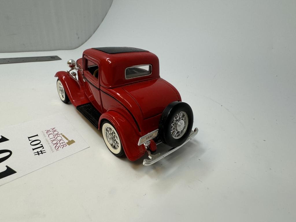 DIECAST 1932 FORD 3-WINDOW COUPE MODEL SS7722