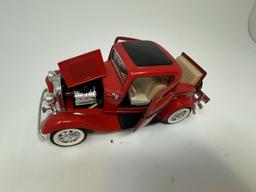 DIECAST 1932 FORD 3-WINDOW COUPE MODEL SS7722