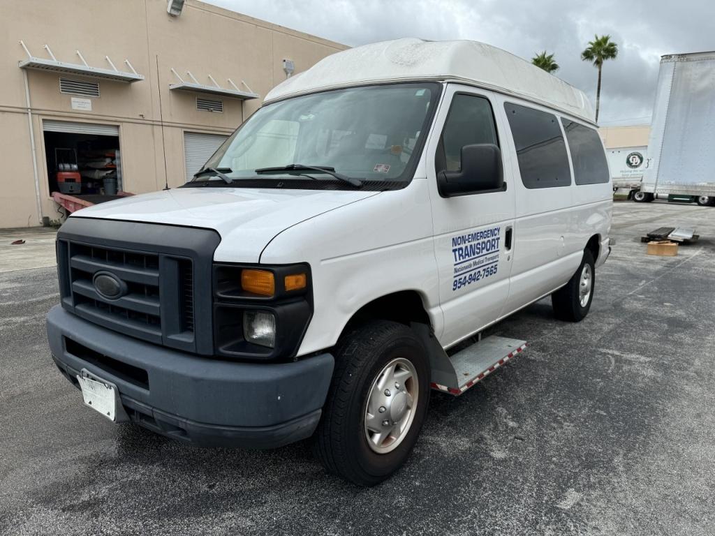 2014 FORD E-250 ADVANCE TRAC RSC MOBILITY VAN