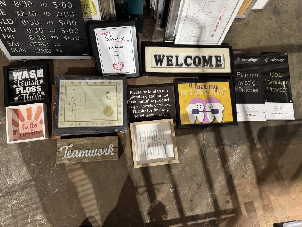 LOT CONSISTING OF PLASTIC A FRAME SIGN
