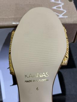 KAANAS BLOCK HEEL SANDAL (1) PAIR SIZE 9