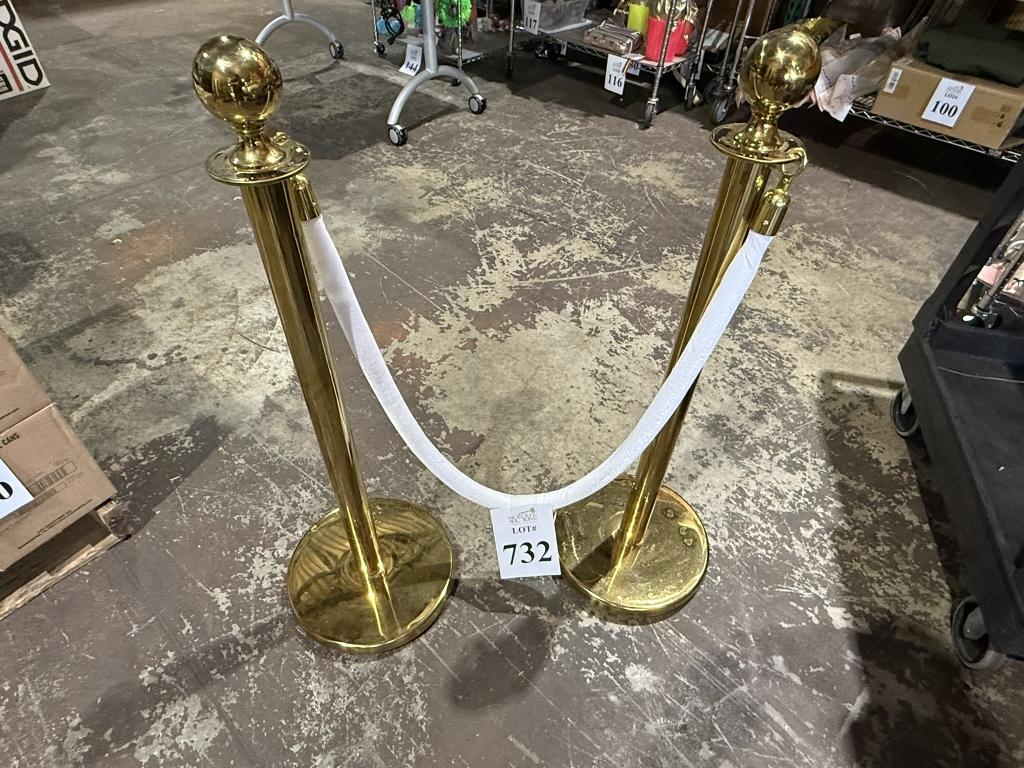 CROWD CONTROL ROPE STANCHION