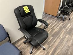HIGH BACK EXECUTIVE CHAIR