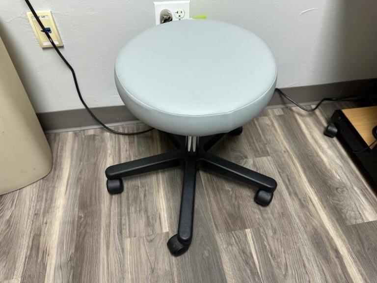 DOCTOR STOOL WITH GREY UPHOLSTERY