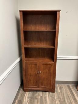 CONTENTS OF OFFICE INCLUDING DOUBLE PEDESTAL DESK,