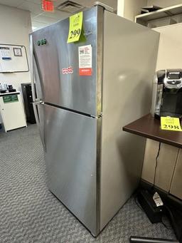 WHIRLPOOL STAINLESS STEEL REFRIGERATOR