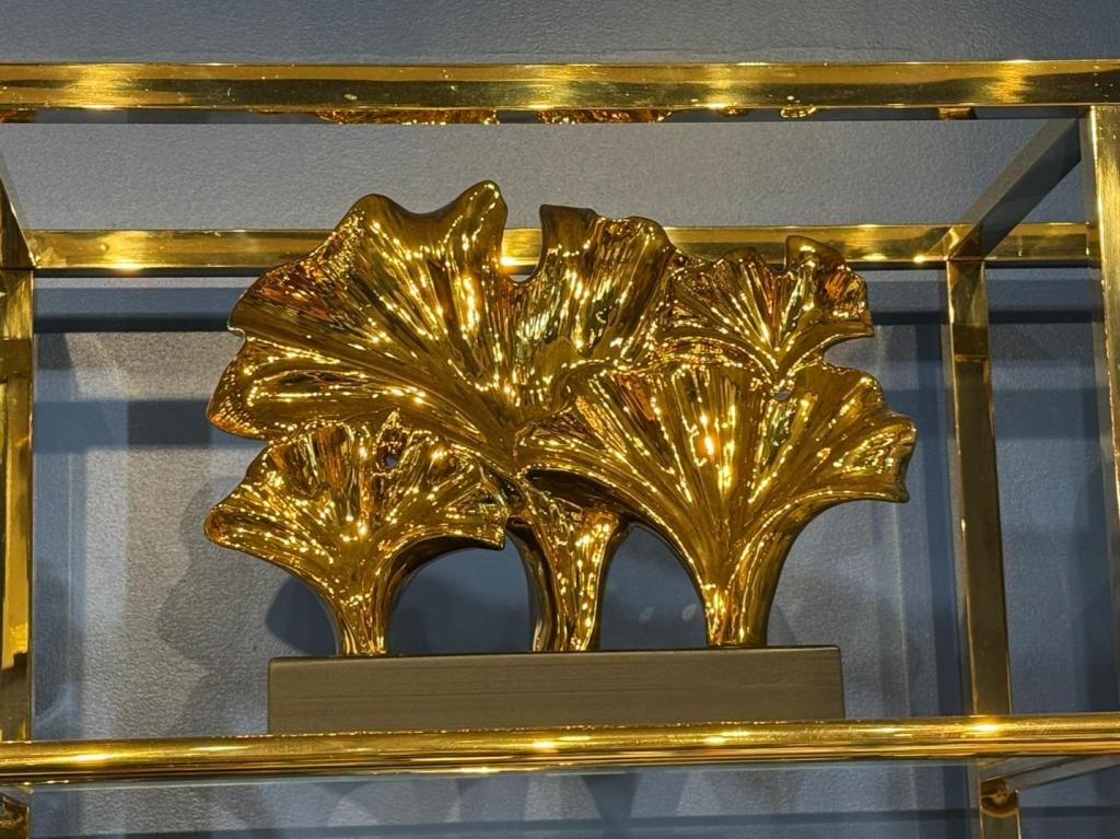 PALMERAS GOLD CERAMIC ON BLACK BASE