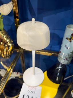 ZAFFERANO THETA TABLE LAMP (WHITE)