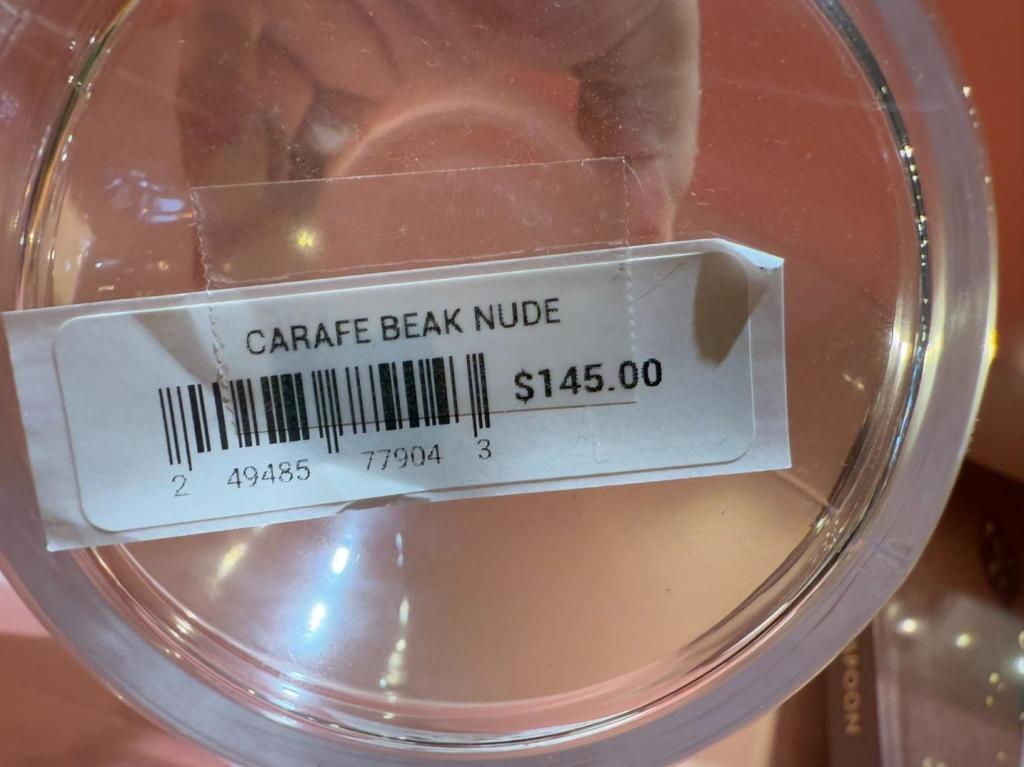 WINE CARAFE NUDE CANTER