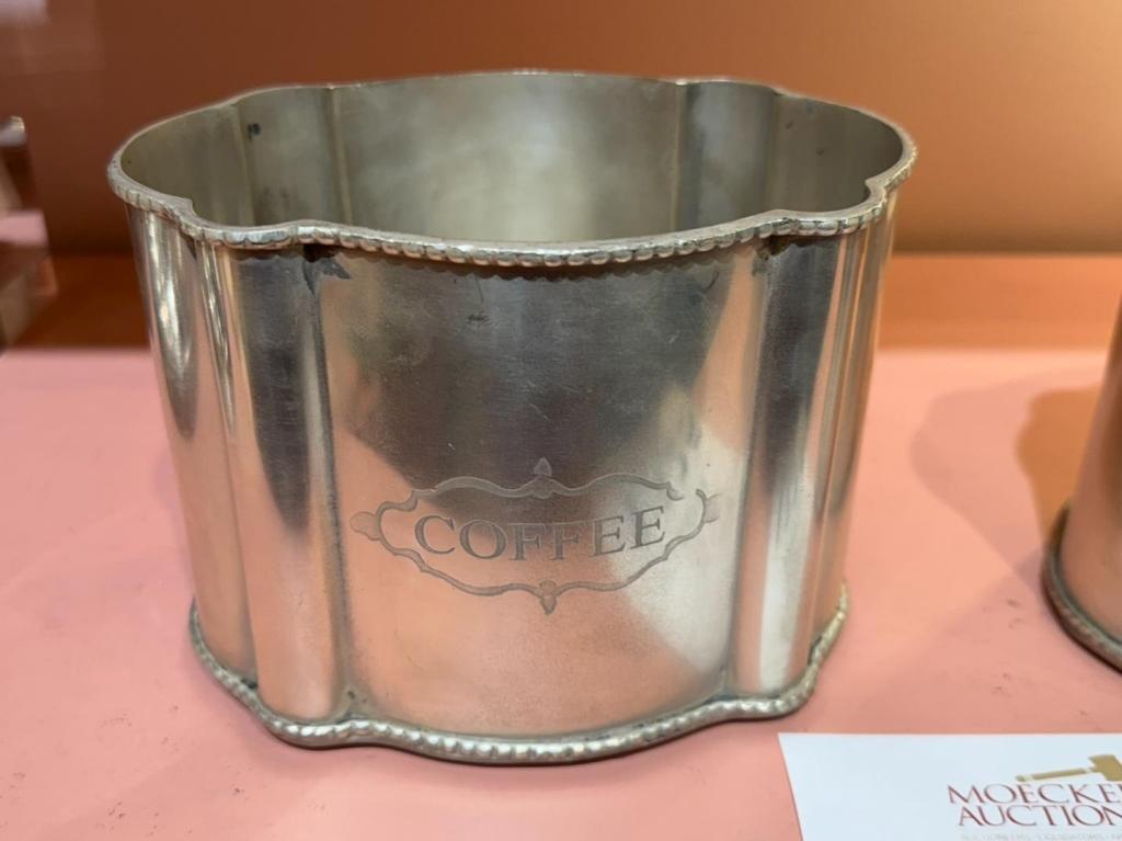 WINWARD SILVERPLATED VASE CONTAINER